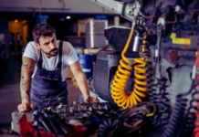 Truck Mechanics needed in Canada