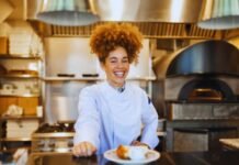 Hiring Now: Full-Time Job for Cooks (NOC 63200) in Surrey, BC- $20/Hour Cook working in a restaurant kitchen