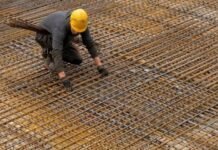 Construction helper needed in Canada